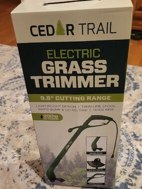 NWT Cedar Trail Electric Grass Trimmer 250w. 9.5” Cutting Range.